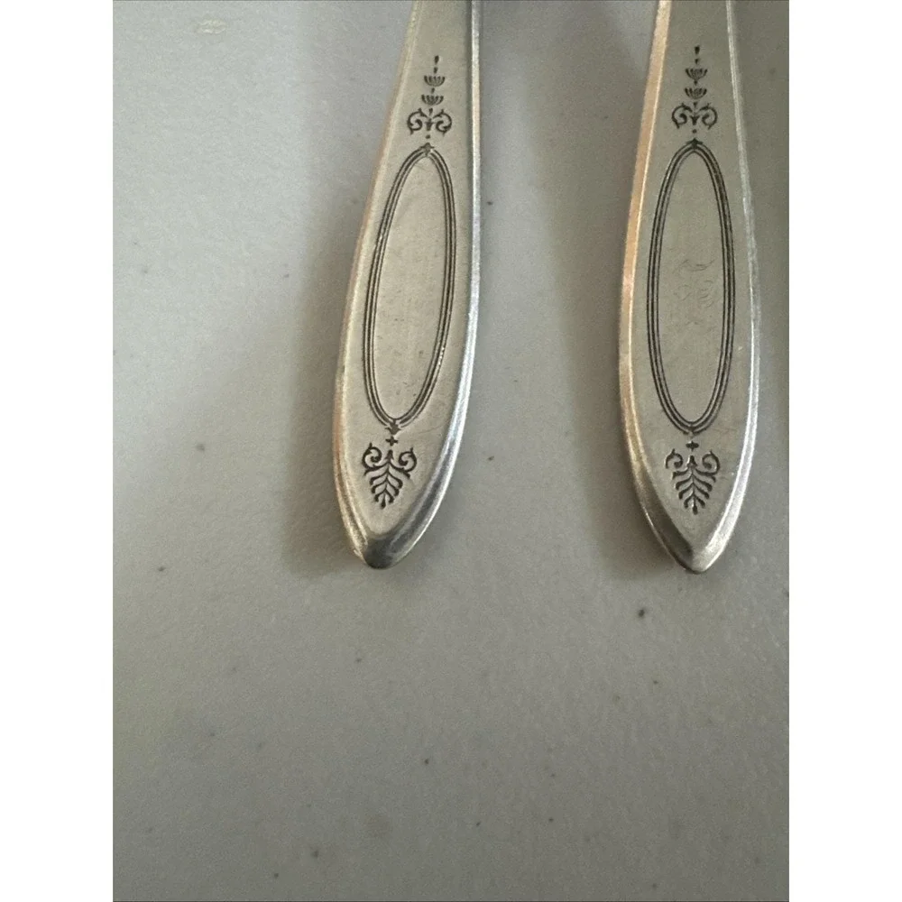 Oneida‎ Community Silverplate ADAM Lot 4 Dinner Forks 7 3/4